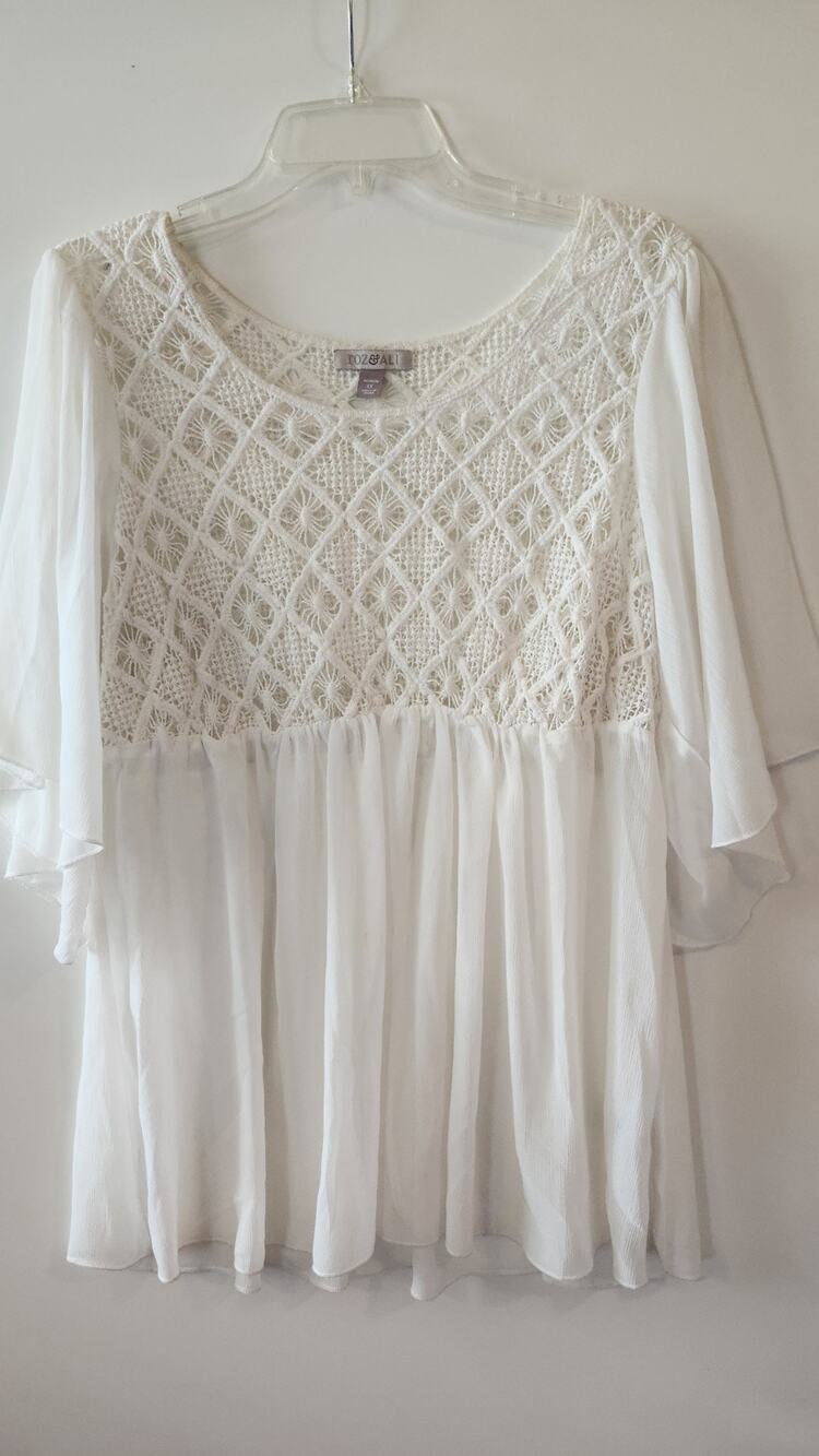 Roz & Ali 1X White Boho Crochet Back Flowy Flutter Sleeve Peasant Top #250